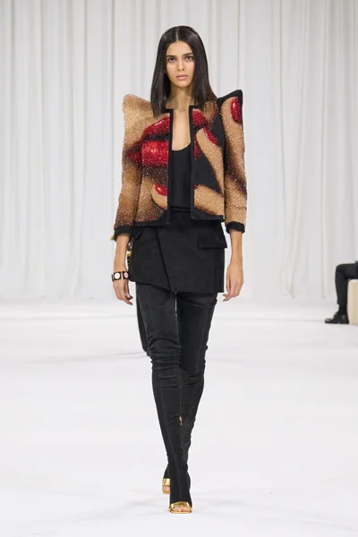 Look 5